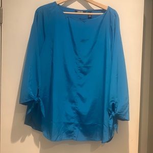 Blue tunic with tie sleeves